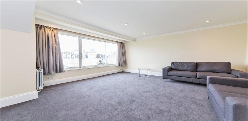 			1 Bedroom, 1 bath, 1 reception Flat			 Belsize Park Gardens, BELSIZE PARK